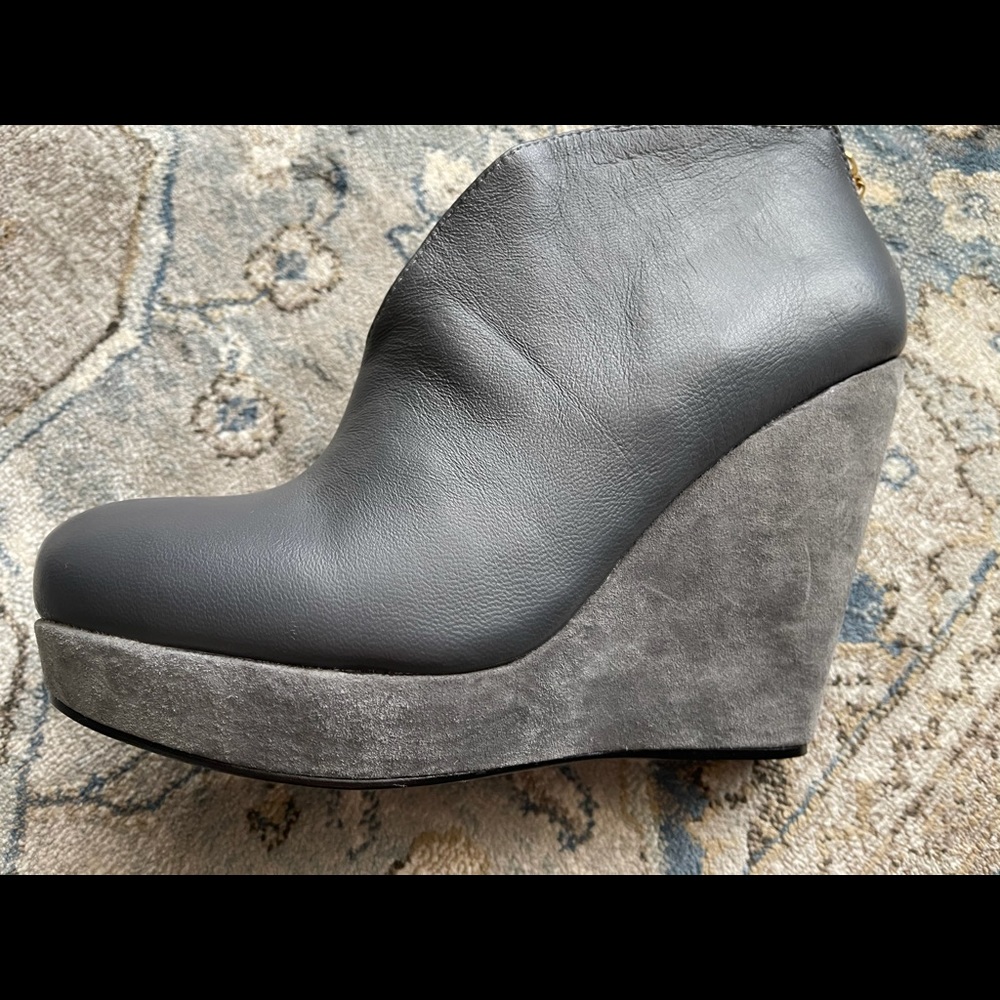 Envy brand boots